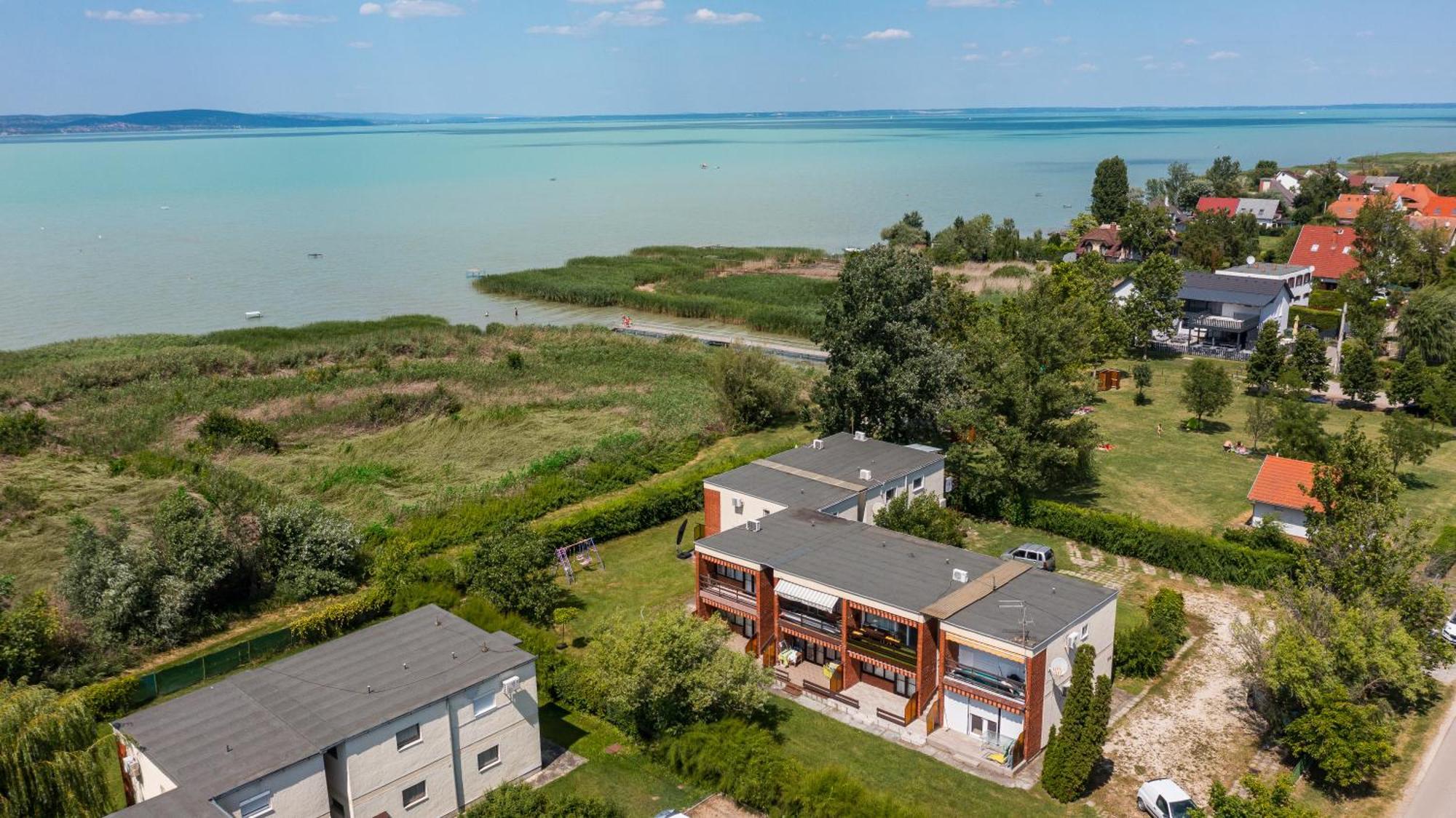 Balatonic Apartman Zamárdi Exterior foto